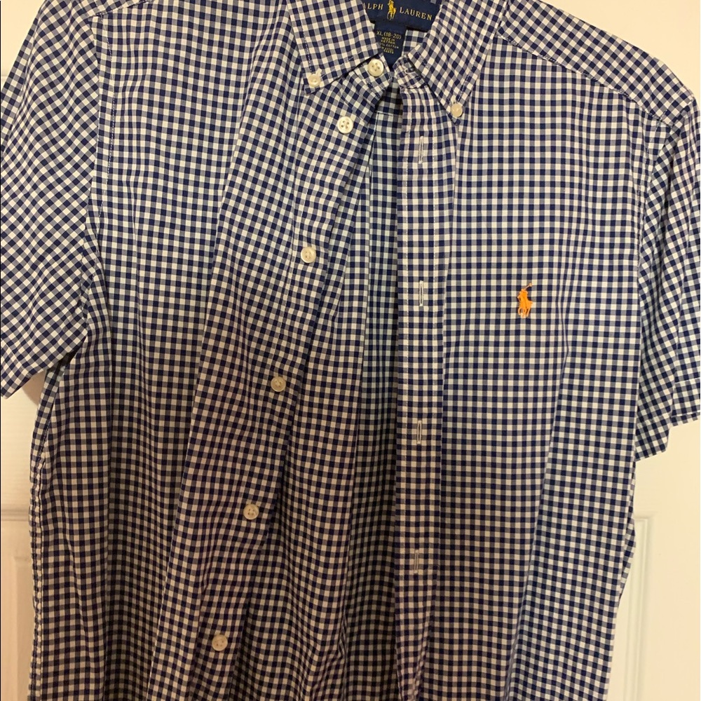 Short sleeve polo shirt